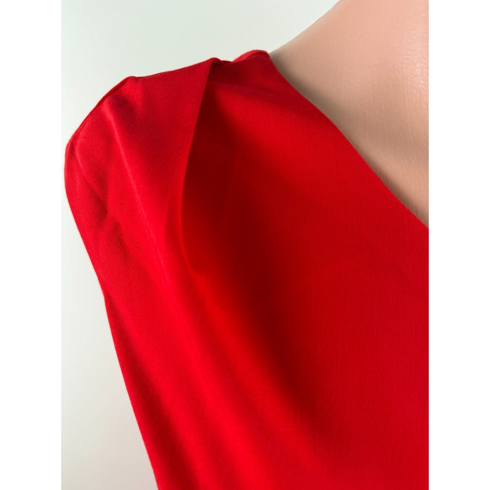Tuckernuck x India Hicks Scarlet Carmen One Shoulder Dress Medium